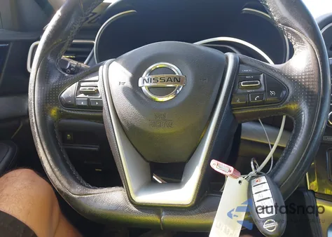 2017 Nissan Maxima 3.5 S z USA, uszkodzony, nr VIN 1N4AA6AP9HC448284